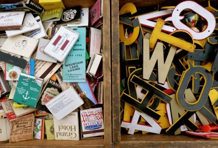 Piezas vintage en el Brooklyn Flea Market de Nueva York