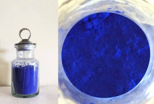 Tinte azul como compras imprescindibles en Marruecos