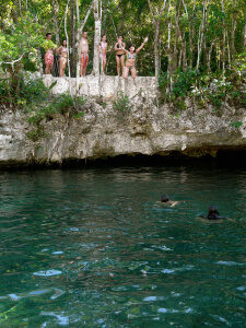 Cenote La Ponderosa en Riviera Maya