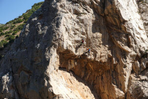 Escaladores en el Caminito del Rey