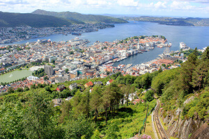 Vías del funicular hacia el Monte Floyen que ver en Bergen