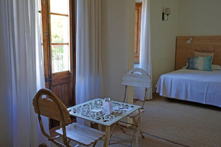 Habitació del Hotel Hanoi Begur donde dormir en la Costa Brava