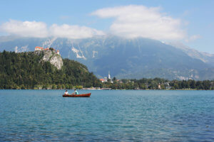 Barca en el Lago de Bled