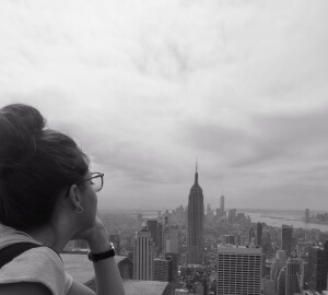 Mirando al Empire State Building de Nueva York