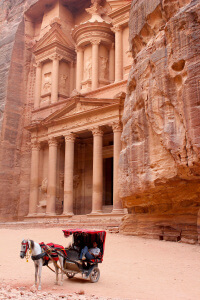 Fachada del Tesoro que ver en Petra