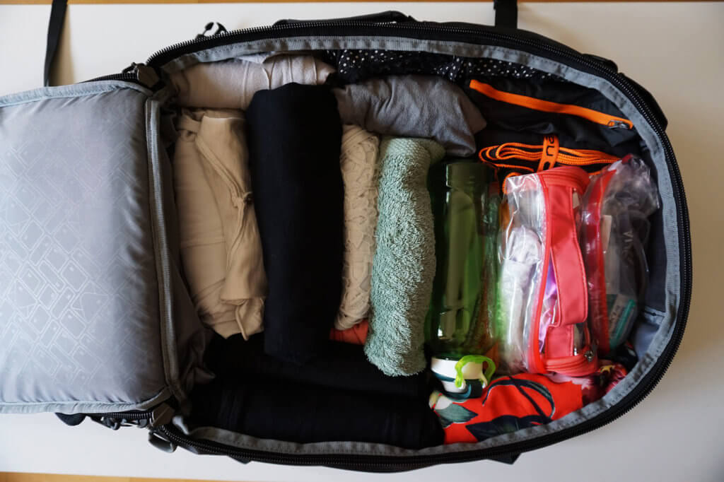 tenis Desalentar Paternal Cómo preparar una mochila de viaje: trucos y consejos | Globotroter
