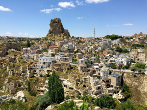 Castillo y pueblo de Uchisar que ver en Capadocia en Turquía