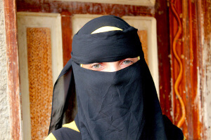 Mujer jordana en la Zikra Initiative